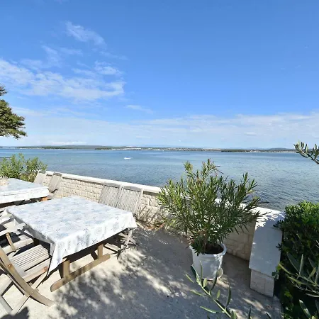 Apartament Titi Toto.1 Tkon
